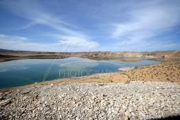 Image du Maroc Professionnelle de  Le barrage Laghrasse "dit barrage Hassan II", il se situe à 50 km au sud est de Taourirte au nord du Maroc, Samedi 10 Février 2006, ce barrage fournit en eau potable  le barrage Mohammed V qui sert de lien pour Machraa Hammadi,  ce dernier permet l'approvisionnement des centre de Taourirte et El Aïoun Sidi Mellouk. (Photo / Abdeljalil Bounhar) 